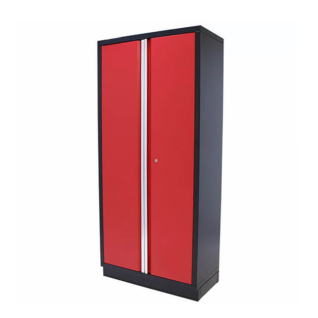 The cabinets are offered in a variety of sizes and styles to suit any garage&