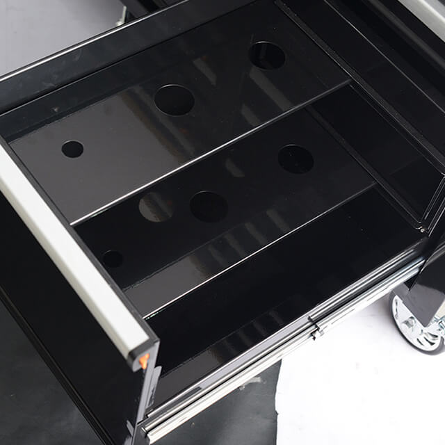 The cabinet's spacious drawers can accommodate a wide range of tools and accessories