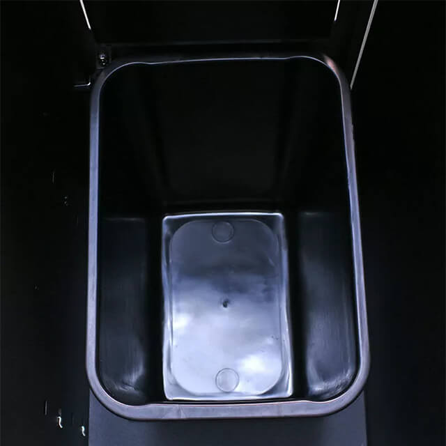 The tool storage cabinet was simple to put together, with clear instructions provided